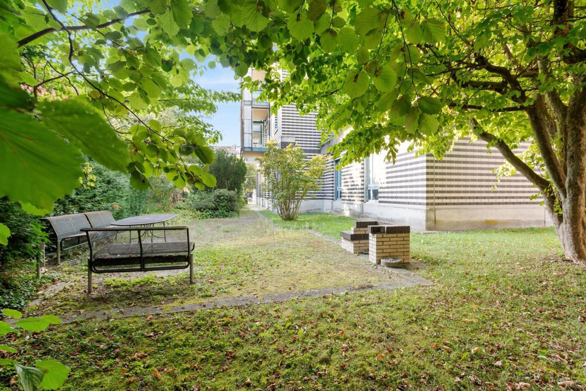 Spacious Central Apartments Hoting Цюрих Экстерьер фото