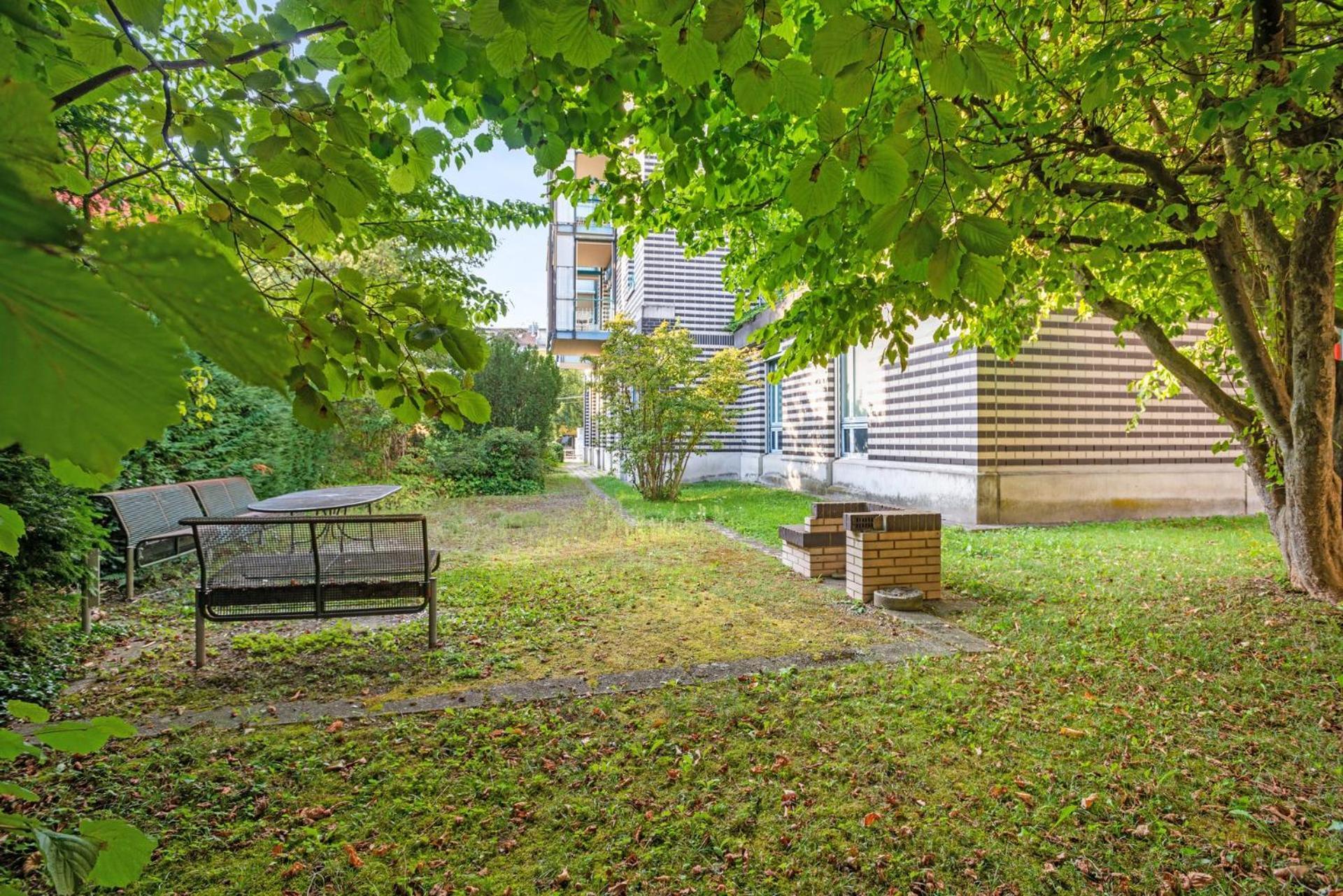 Spacious Central Apartments Hoting Цюрих Экстерьер фото